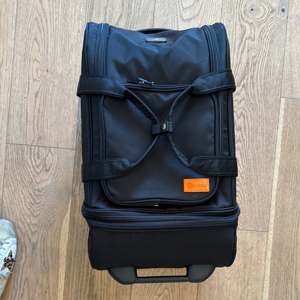 Stitch MUT Golf Convertible Rolling Bag